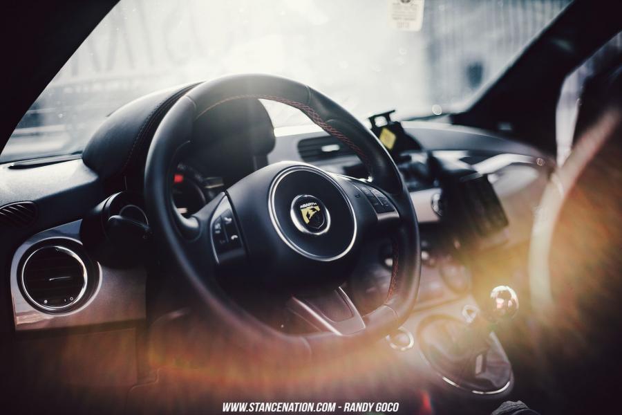 Интерьер Abarth 500 from USA 2014 года  (фото 18 из 19)